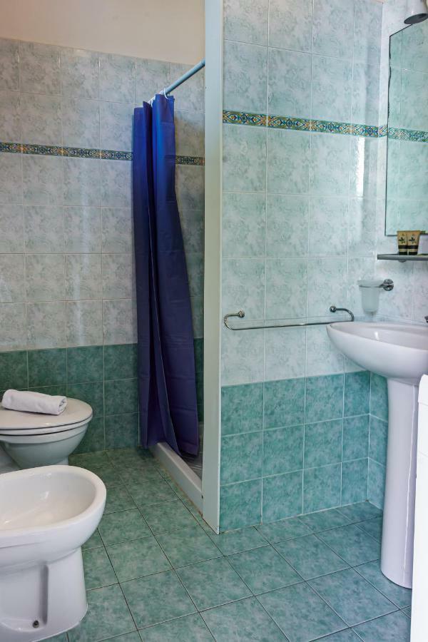 Oleandri Suite Hotel Вада Екстериор снимка