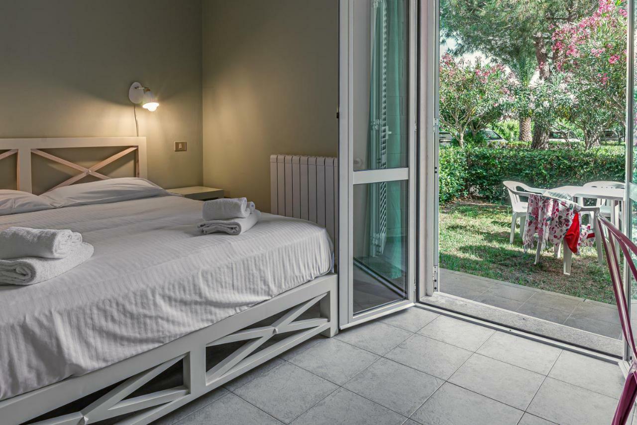 Oleandri Suite Hotel Вада Екстериор снимка