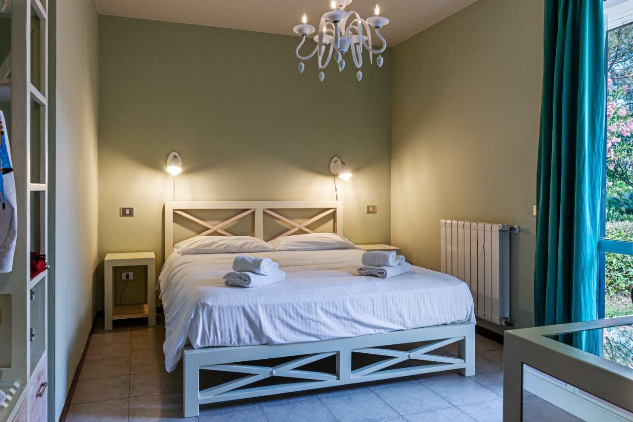 Oleandri Suite Hotel Вада Екстериор снимка