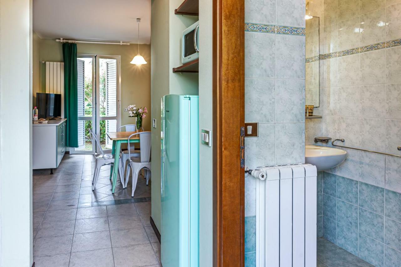 Oleandri Suite Hotel Вада Екстериор снимка