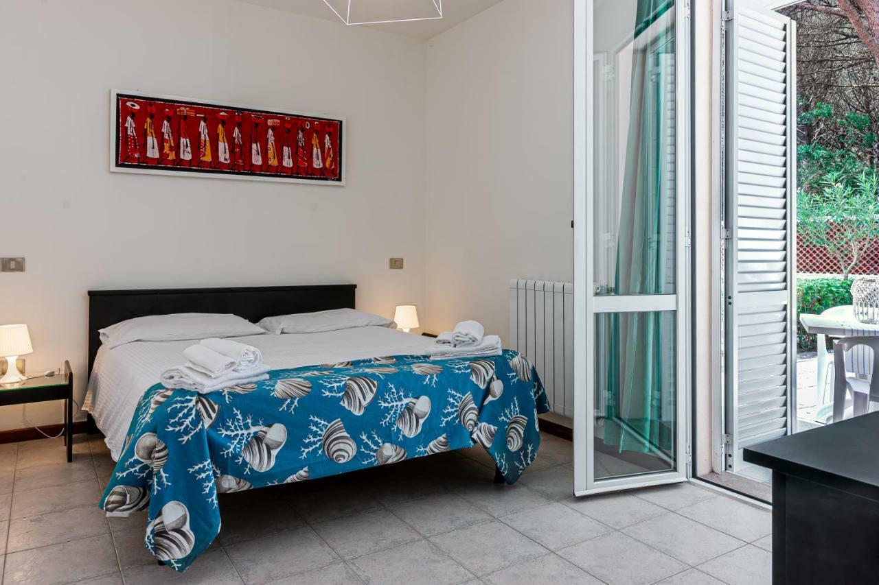 Oleandri Suite Hotel Вада Екстериор снимка